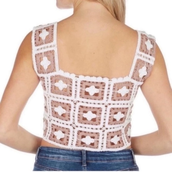 JULIA by Love J Square Crochet Cropped Tan Tank Top Size Large - Picture 5 of 7